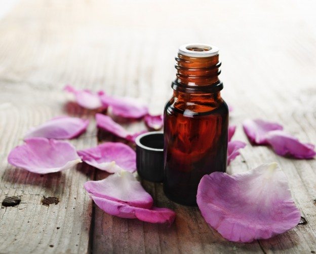 Using Essential Oils For A Fresh & Better Smelling Home